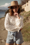 Blouse en dentelle tendance femme écru avec petit col Vinciane