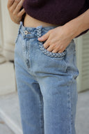 Jean taille haute femme tendance hiver bleu clair poche tresse Elvis