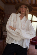 Chemise oversize brodée blanche femme malte bohème romantique tendance