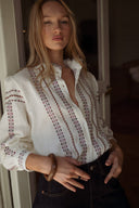 Chemise en gaze de coton femme brodée tendance hiver Dova