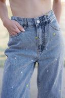 Jean large taille haute bleu clair avec fleurs brodées femme été tendance bohème Renald