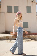 Jean large taille haute bleu clair avec fleurs brodées femme été tendance bohème Renald