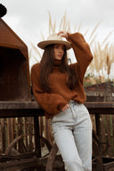 Pull col roulé camel oversize femme Hugo chaud hiver tendance