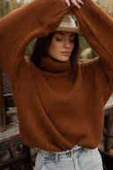 Pull col roulé camel oversize femme Hugo chaud hiver tendance