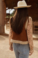 Veste sans manches effet daim camel intérieur fourré femme hiver tendance mode Julia