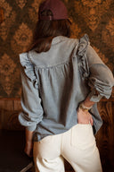 Chemise en jean femme bleu délavé avec volants aux épaules Sofia