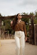 Chemise kaki femme hiver brodée manches longues béryl