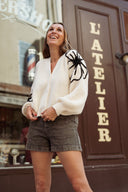 Gilet court ecru femme avec fleurs oversize Meryl