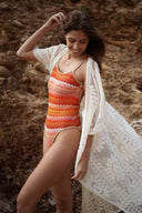 Maillot de bain femme une pièce en crochet orange et doré Donato
