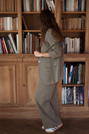 Pantalon de tailleur taille haute large femme kaki fluide fabriqué en Italie hiver Simon