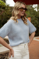 Pull Alban bleu ciel manches courtes femme tendance