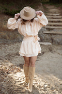 Robe courte femme beige nouée a la taille tendance isabeau delatour Ivy