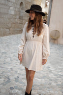 Robe courte femme ethnique brodée beige Jane