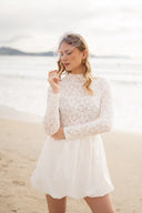 Robe de mariée dentelle courte civil tendance rétro bohème Maxine