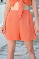 short orange femme Jack
