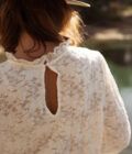 Blouse en dentelle tendance femme écru avec petit col Vinciane